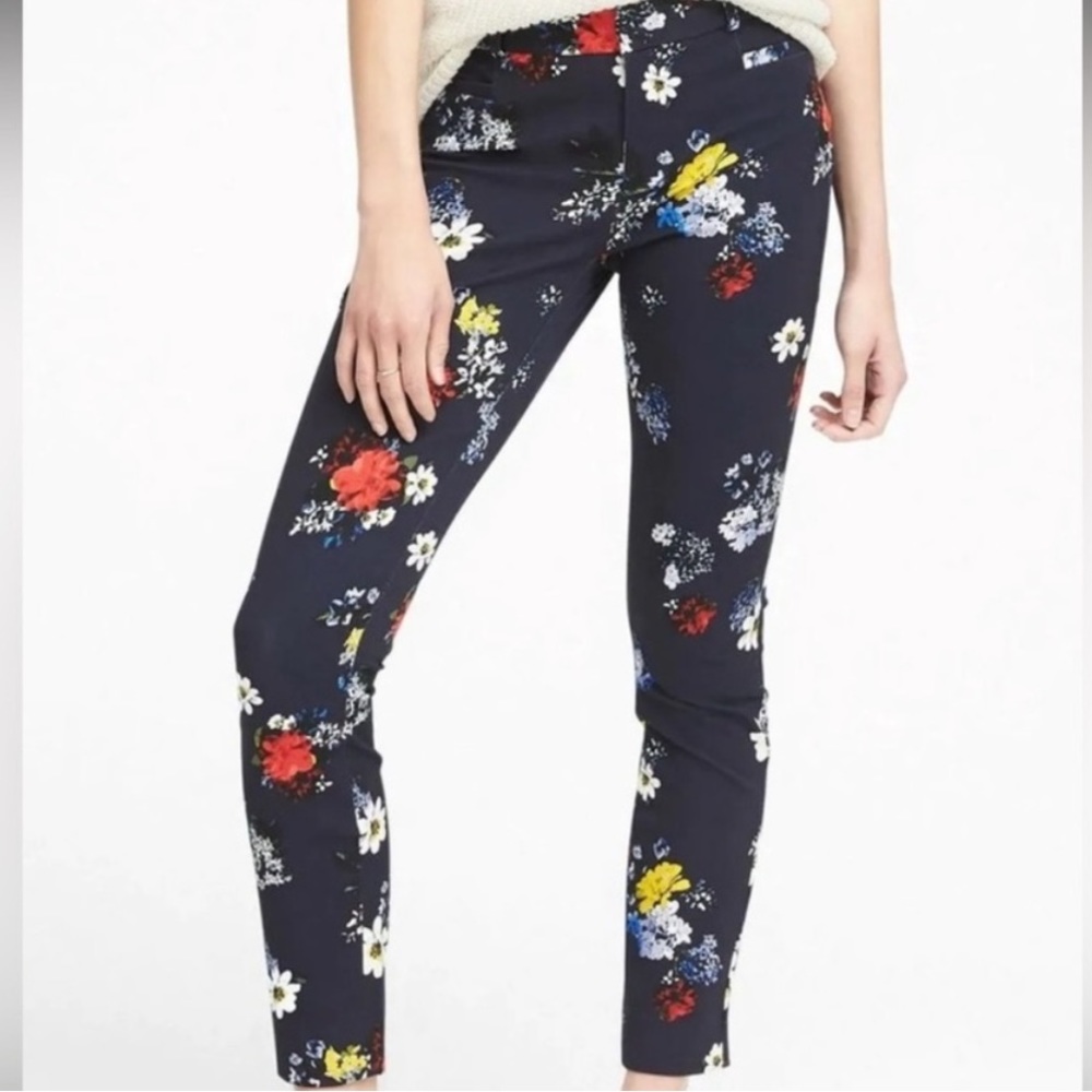 NEVER WORN BANANA REPUBLIC SLOAN NAVY FLORAL PANT - GREAT STRETCH & RECOVERY 6